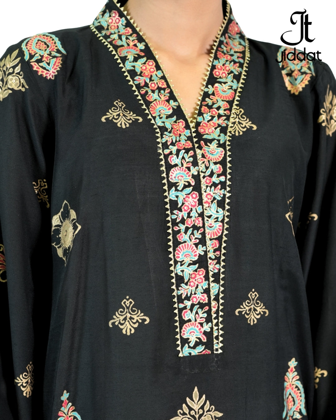 Loose fitted round hemline shirt with Shalwar