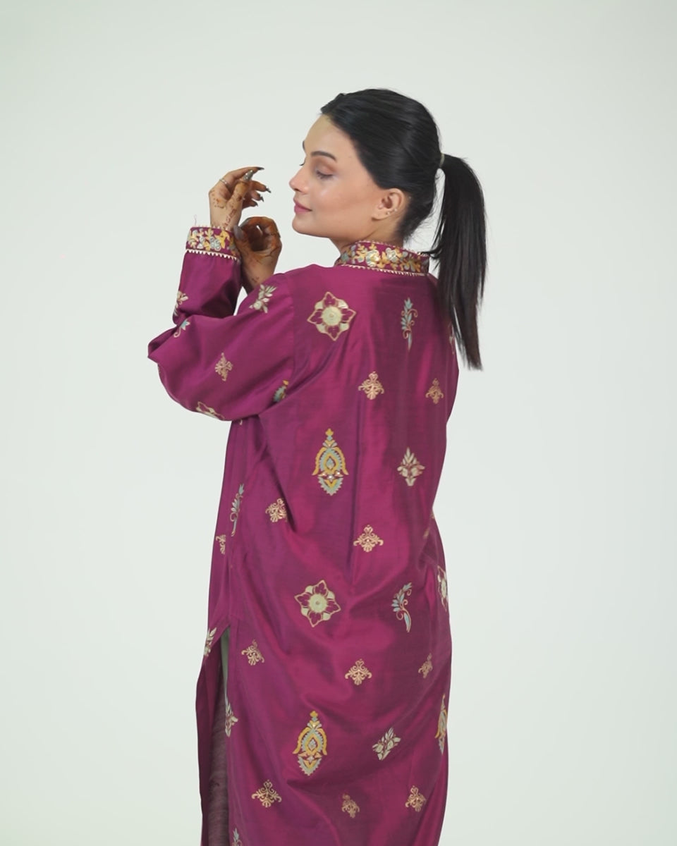 Loose fitted round hemline shirt with Shalwar China Patti (Block Print)